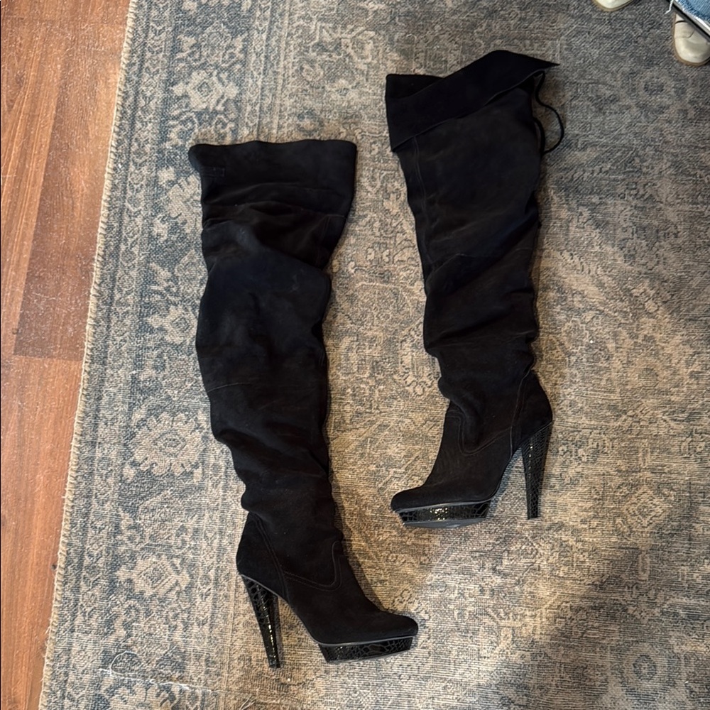 Elegant Black Over-the-Knee Boots